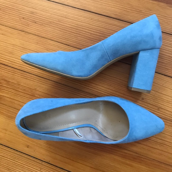 Shoes - Picture 3 of 5